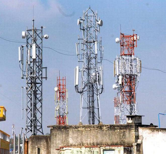 ಮೊಬೈಲ್ ಟವರ್ ಗೆ ಜಾಗ ಕೊಟ್ಟರೆ ಸಾವಿರಾರು ರೂ.ಬಾಡಿಗೆ!: ಪಂಗನಾಮ ಹಾಕಿಸಿಕೊಂಡವರ ಕಥೆಯಿದು....