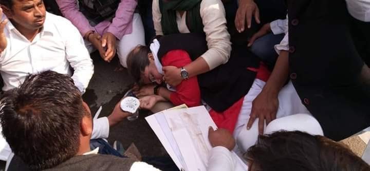 ಪೊಲೀಸರಿಂದ ಹಲ್ಲೆ: ಎಸ್‌ಪಿ ನಾಯಕಿ ರಿಚಾ ಸಿಂಗ್ ಪ್ರಜ್ಞಾಹೀನ