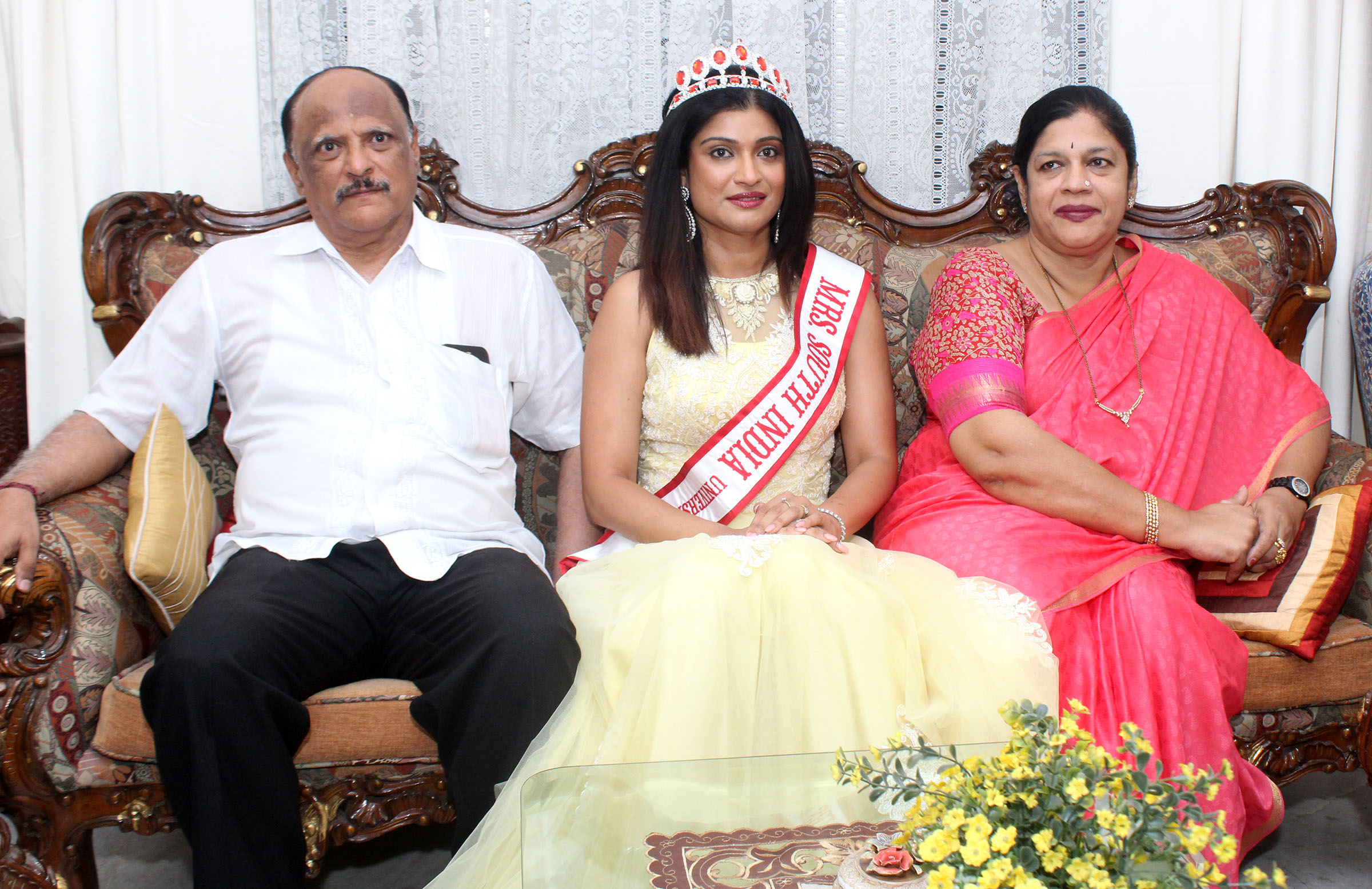 ಮೆಕ್ಸಿಕೋ: ಮಿಸ್ಸೆಸ್ ಯುನಿವರ್ಸಲ್ ಸ್ಪರ್ಧೆಯಲ್ಲಿ ಉಡುಪಿಯ ಪದ್ಮ ಗಡಿಯಾರ್