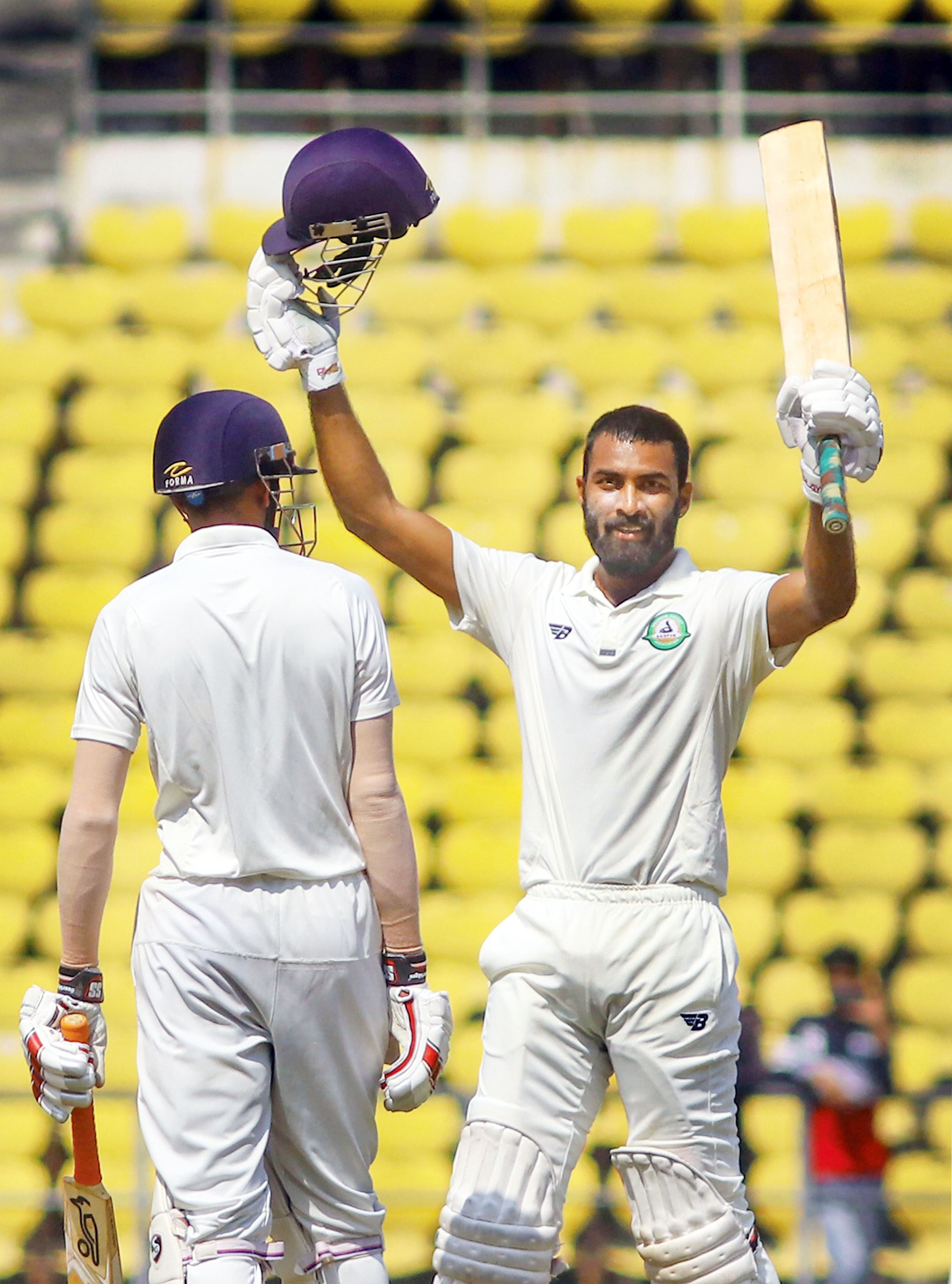 ಇರಾನಿ ಕಪ್: ಅಕ್ಷಯ್ ಚೊಚ್ಚಲ ಶತಕ,ವಿದರ್ಭಕ್ಕೆ ಮುನ್ನಡೆ