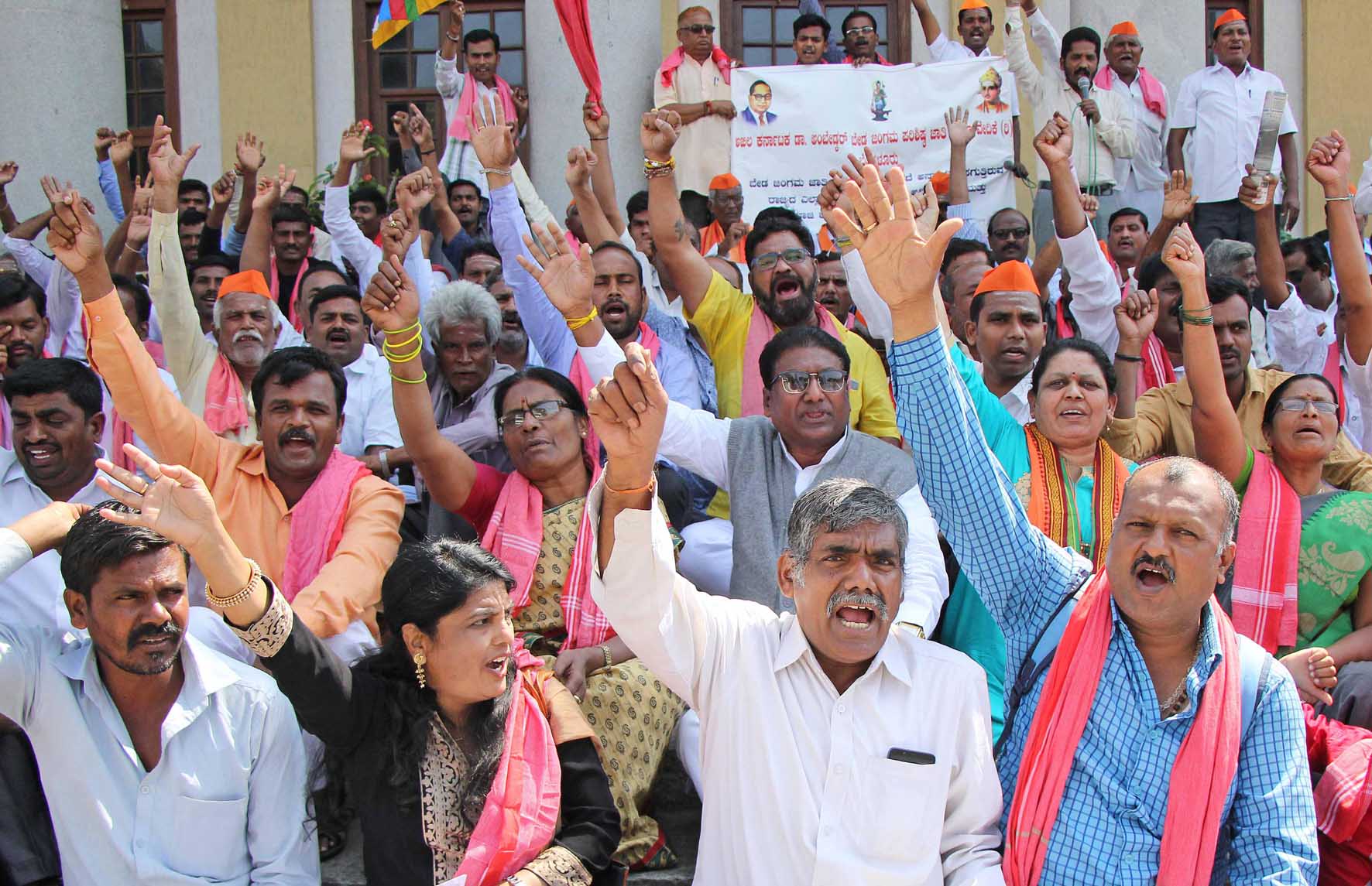 ಉಗ್ರರ ದಾಳಿ ಖಂಡಿಸಿ ಪ್ರತಿಭಟನೆ: ಶಾಶ್ವತ ಪರಿಹಾರಕ್ಕೆ ಪ್ರಗತಿಪರ ಸಂಘಟನೆಗಳ ಆಗ್ರಹ