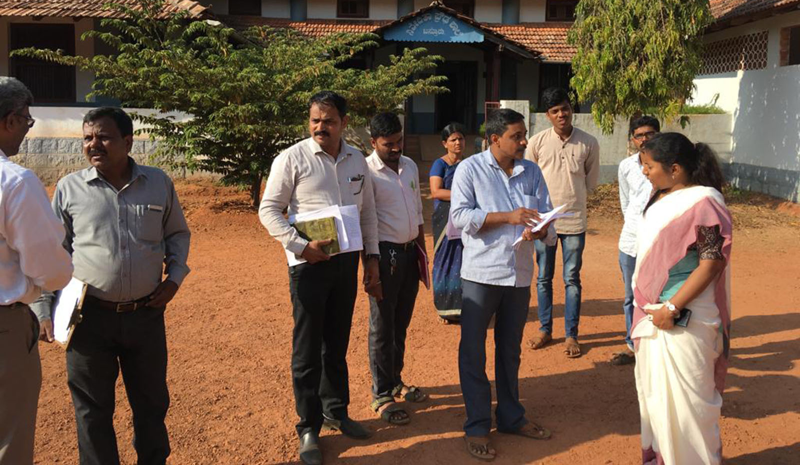 ಕುಂದಾಪುರ: ವಿವಿಧ ಮತಗಟ್ಟೆಗಳಿಗೆ ಜಿಲ್ಲಾಧಿಕಾರಿ ಭೇಟಿ