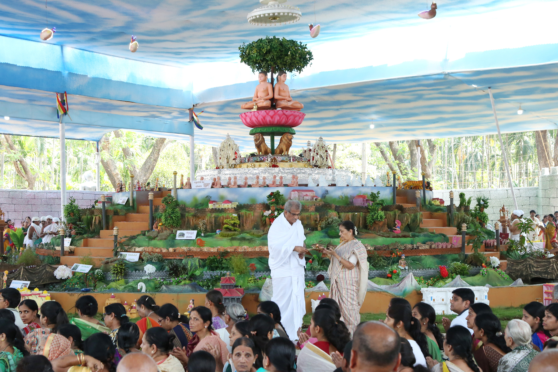 ಧರ್ಮಸ್ಥಳ ಬಾಹುಬಲಿಯ ಮಹಾಮಸ್ತಕಾಭಿಷೇಕ ಸಮವಸರಣ ದರ್ಶನ