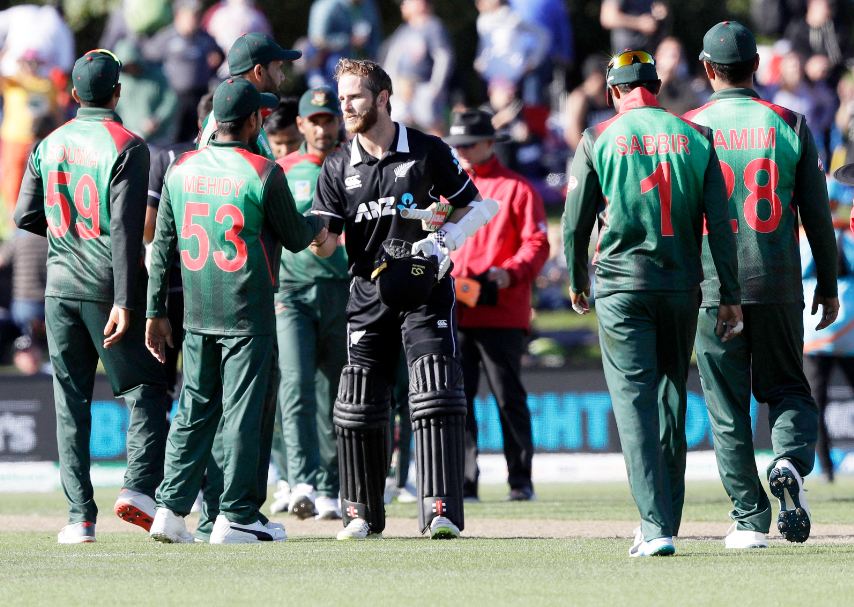 ಗಪ್ಟಿಲ್ ಶತಕ: ಎರಡನೇ ಏಕದಿನದಲ್ಲಿ ಗೆಲುವು