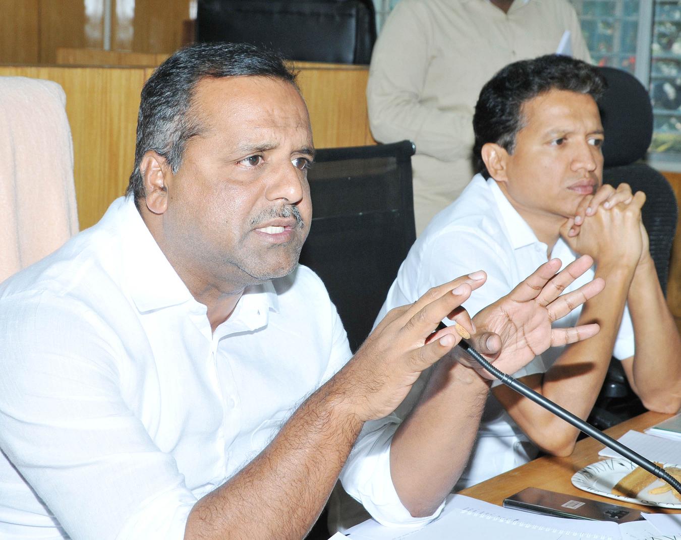 ತುಮಕೂರು ನಗರ ಬೆಂಗಳೂರಿನಂತೆ ಅಭಿವೃದ್ಧಿ ಪಡಿಸಲು ಆದ್ಯತೆ: ಸಚಿವ ಯು.ಟಿ.ಖಾದರ್