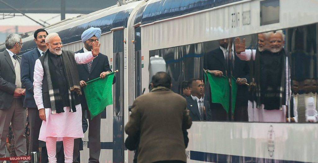 ವಂದೇ ಭಾರತ್ ಎಕ್ಸ್‌ಪ್ರೆಸ್ ರೈಲನ್ನು ಗೇಲಿ ಮಾಡುವವರಿಗೆ ಶಿಕ್ಷೆಯಾಗಬೇಕು: ಮೋದಿ