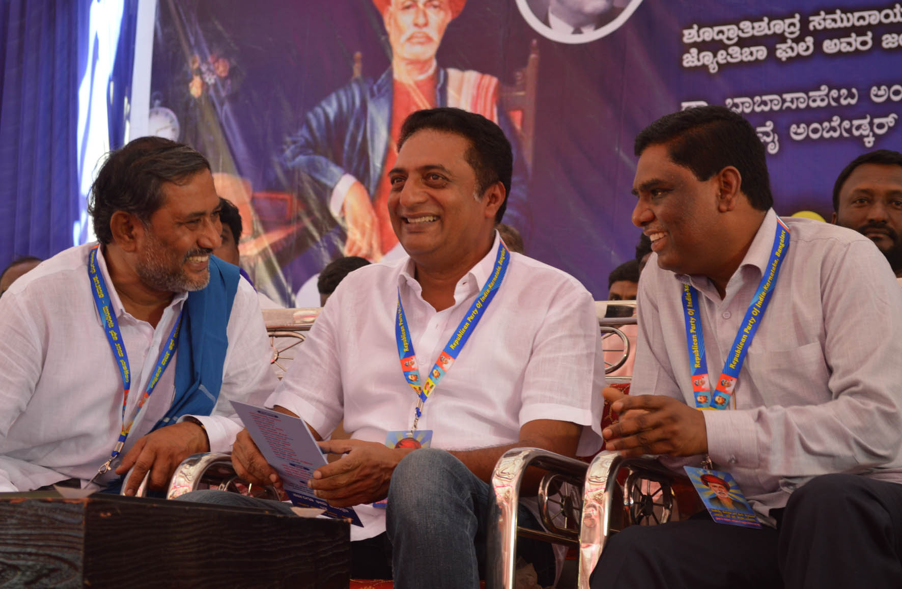 ಯುವಶಕ್ತಿ ಅಂಬೇಡ್ಕರ್ ಆಶಯಗಳನ್ನು ಉಳಿಸಬೇಕು: ಪ್ರಕಾಶ್ ರೈ