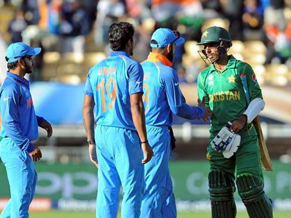 ಭಾರತ-ಪಾಕ್ ವಿಶ್ವಕಪ್ ಪಂದ್ಯ: ಟಿಕೆಟ್‌ಗಾಗಿ 4 ಲಕ್ಷಕ್ಕೂ ಅಧಿಕ ಅರ್ಜಿ!