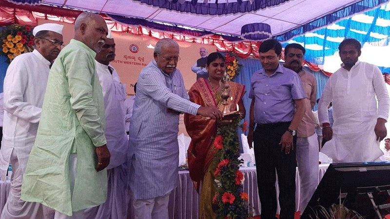 ವಿಜಯಪುರ: ನೂತನ ರೈಲು ನಿಲ್ದಾಣ ನಿರ್ಮಾಣ ಕಾಮಗಾರಿಗೆ ಚಾಲನೆ