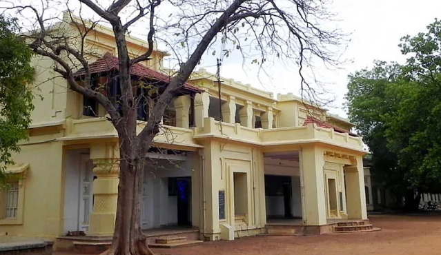 ಫೋರ್ಜರಿ ಪ್ರಕರಣದಲ್ಲಿ ವಿಶ್ವಭಾರತಿಯ ಮಾಜಿ ಕುಲಪತಿ ಸೇರಿದಂತೆ ಮೂವರು ತಪ್ಪಿತಸ್ಥರು