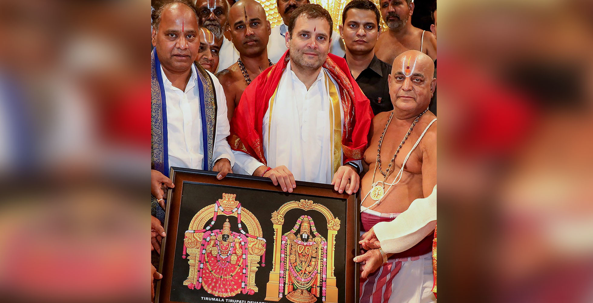 10 ಕಿ.ಮೀ. ಮೆಟ್ಟಿಲೇರಿ ತಿರುಪತಿ ತಿಮ್ಮಪ್ಪನ ದರ್ಶನ ಪಡೆದ ರಾಹುಲ್