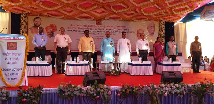 ವಿದ್ಯೆಯೊಂದಿಗೆ ಮಕ್ಕಳಿಗೆ ಸಂಸ್ಕಾರ ಕಲಿಸಿ: ಕೇಂದ್ರ ಸಚಿವ ರಮೇಶ್ ಜಿಗಜಿಣಗಿ