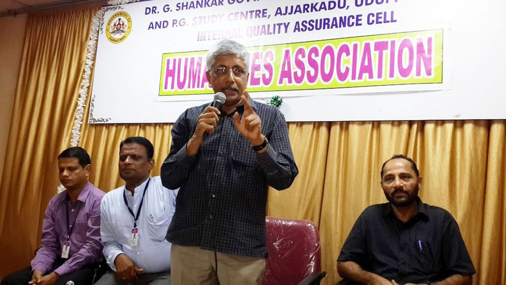 ಜನಪ್ರತಿನಿಧಿಗಳನ್ನು ಪ್ರಶ್ನಿಸುವ ಮನೋಭಾವ ಬೆಳೆಸಿ: ಜಯಪ್ರಕಾಶ್ ಹೆಗ್ಡೆ