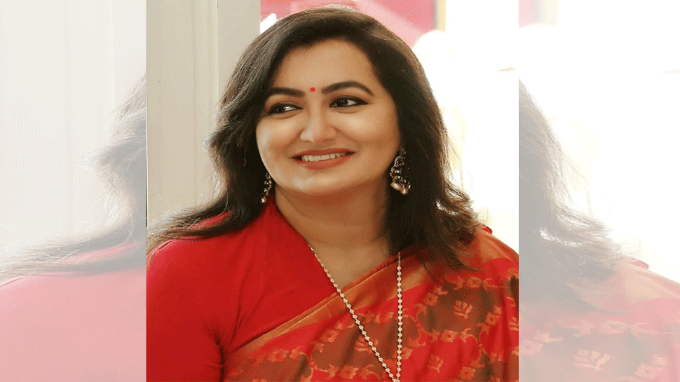 ಮಂಡ್ಯ ಜನತೆಯ ಋಣ ತೀರಿಸಲು ಚುನಾವಣೆಯಲ್ಲಿ ಸ್ಪರ್ಧೆ: ನಟಿ ಸುಮಲತಾ