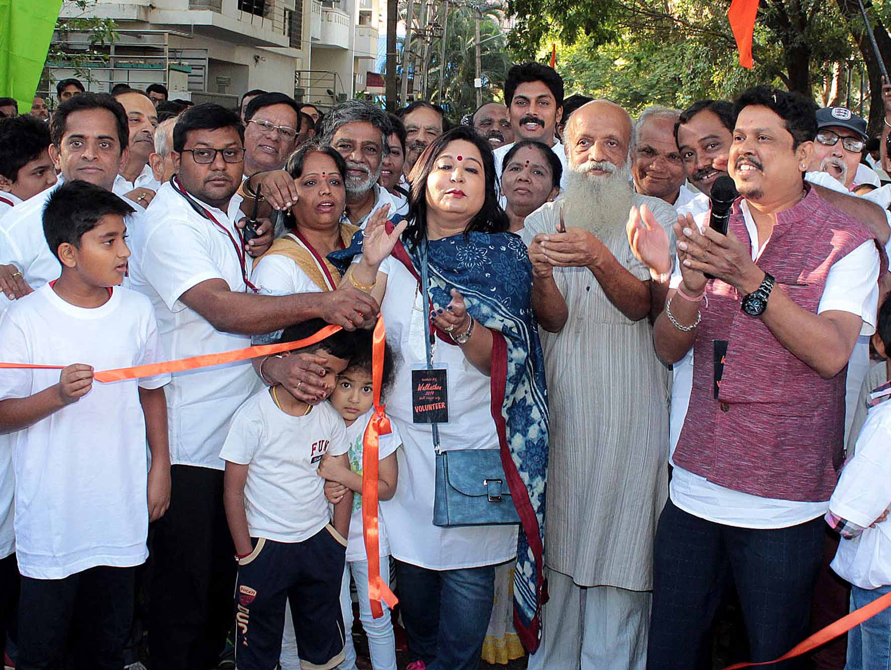 ‘ಕೈಮಗ್ಗದ ವಸ್ತ್ರ ಬಳಸಿ, ನೇಕಾರಿಕೆ ಉಳಿಸಿ’ ವಾಕಥಾನ್