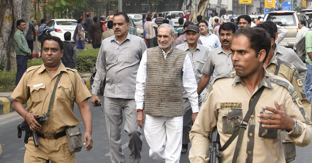 ಸಜ್ಜನ್ ಕುಮಾರ್ ಮನವಿ ವಿಚಾರಣೆಯಿಂದ ಹಿಂದೆ ಸರಿದ ನ್ಯಾ. ಸಂಜೀವ್ ಖನ್ನಾ