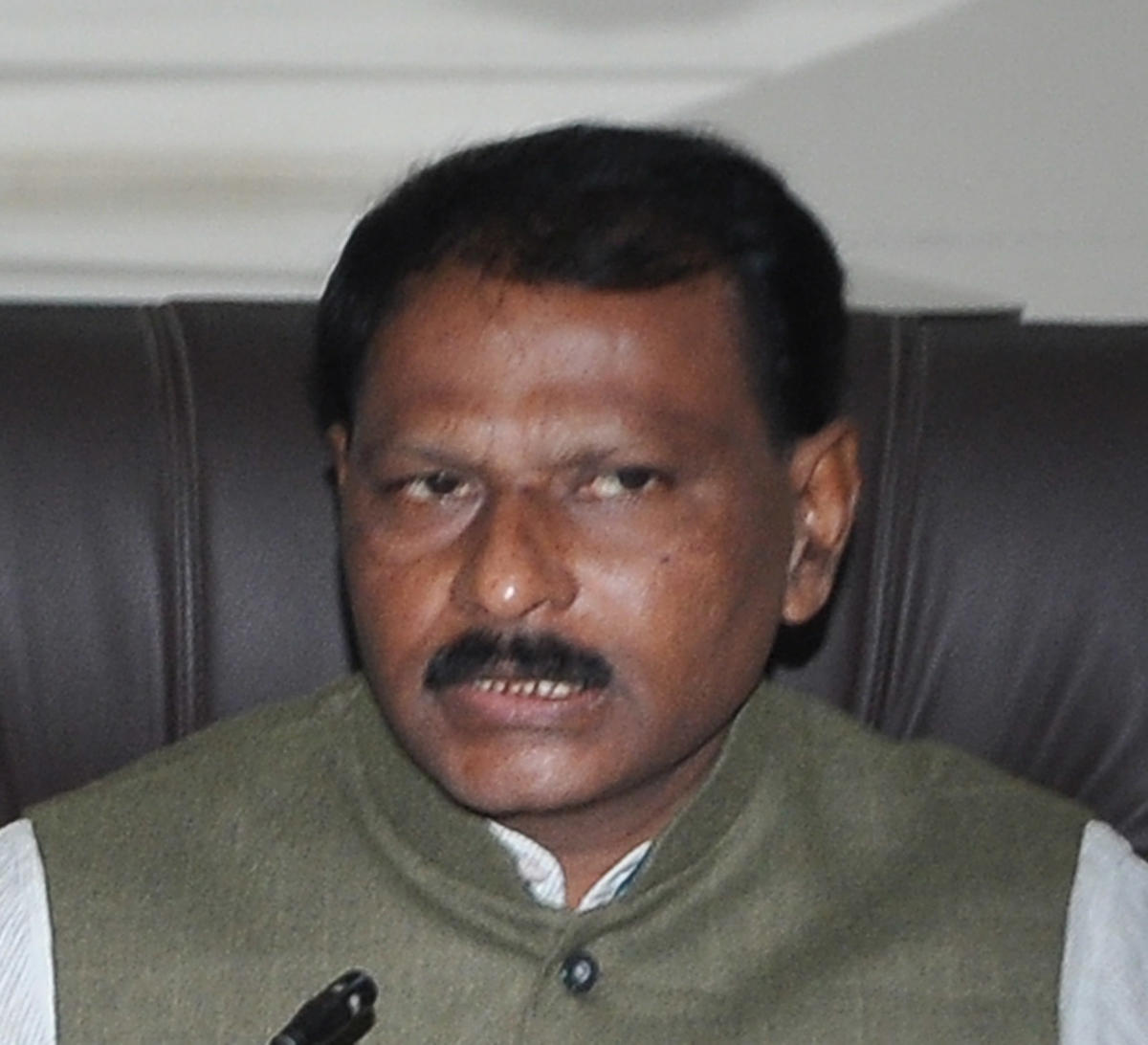 ಸಫಾಯಿ ಕರ್ಮಚಾರಿ ಆಯೋಗದ ಅನುದಾನ ಬಳಕೆಯಲ್ಲಿ ನಿರ್ಲಕ್ಷ್ಯ: ಜಗದೀಶ್ ಹಿರೇಮನಿ