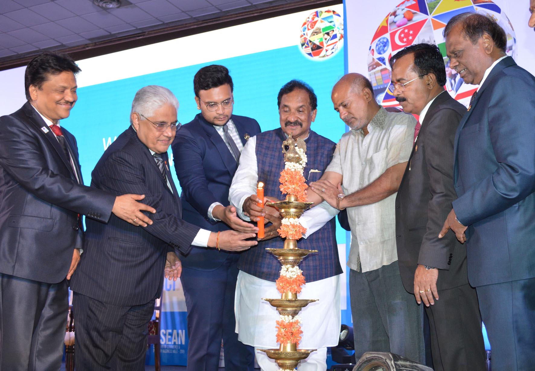 ವಿದ್ಯುತ್ ಚಾಲಿತ ವಾಹನ ಬಳಕೆಯಲ್ಲಿ ಇತರೆ ರಾಜ್ಯಗಳಿಗೆ ಕರ್ನಾಟಕ ಮಾದರಿ: ಸಚಿವ ಕೆ.ಜೆ.ಜಾರ್ಜ್