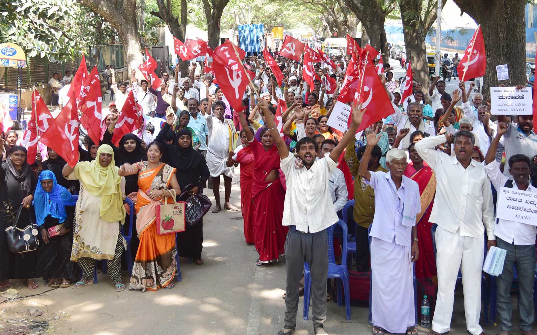 ಅರಣ್ಯ ಹಕ್ಕು ಕಾಯ್ದೆ: ಸುಪ್ರೀಂ ಆದೇಶಕ್ಕೆ ತಡೆ ನೀಡಲು ಅರಣ್ಯ ವಾಸಿಗಳ ಒತ್ತಾಯ
