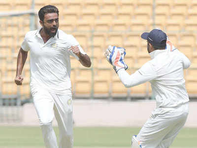 ರಣಜಿ ಟ್ರೋಫಿ ಫೈನಲ್: ಮೊದಲ ದಿನ ಸೌರಾಷ್ಟ್ರ ಮೇಲುಗೈ