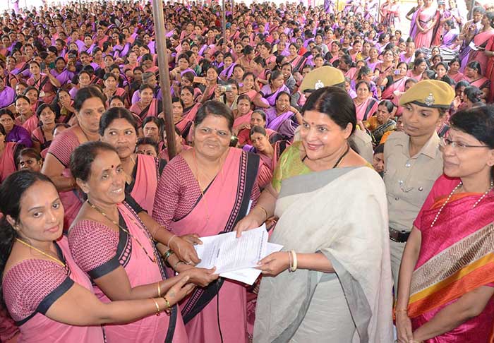 ಬಜೆಟ್‌ನಲ್ಲಿ ಬೇಡಿಕೆ ಈಡೇರಿಸುವ ಭರವಸೆ; ಅಂಗನವಾಡಿ ಕಾರ್ಯಕರ್ತೆಯರ ಪ್ರತಿಭಟನೆ ವಾಪಸ್