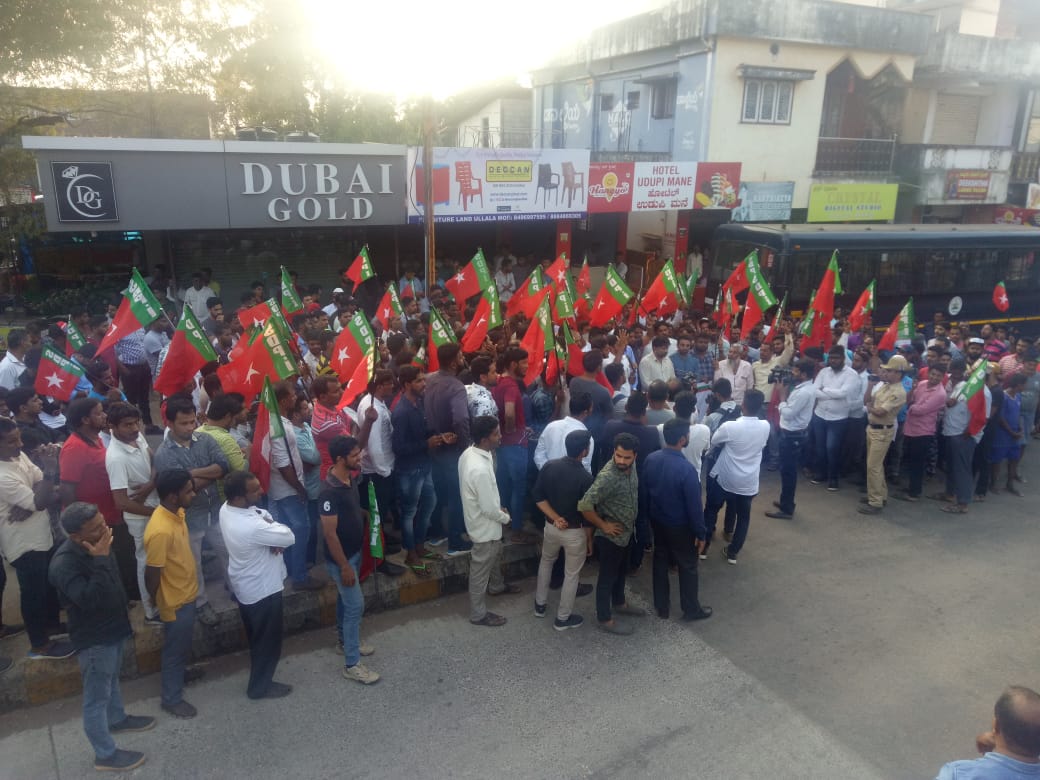 ಎಸ್ಡಿಪಿಐ ವತಿಯಿಂದ ಉಳ್ಳಾಲ ಪೊಲೀಸ್ ಠಾಣೆ ಮುಂಭಾಗ ಪ್ರತಿಭಟನೆ