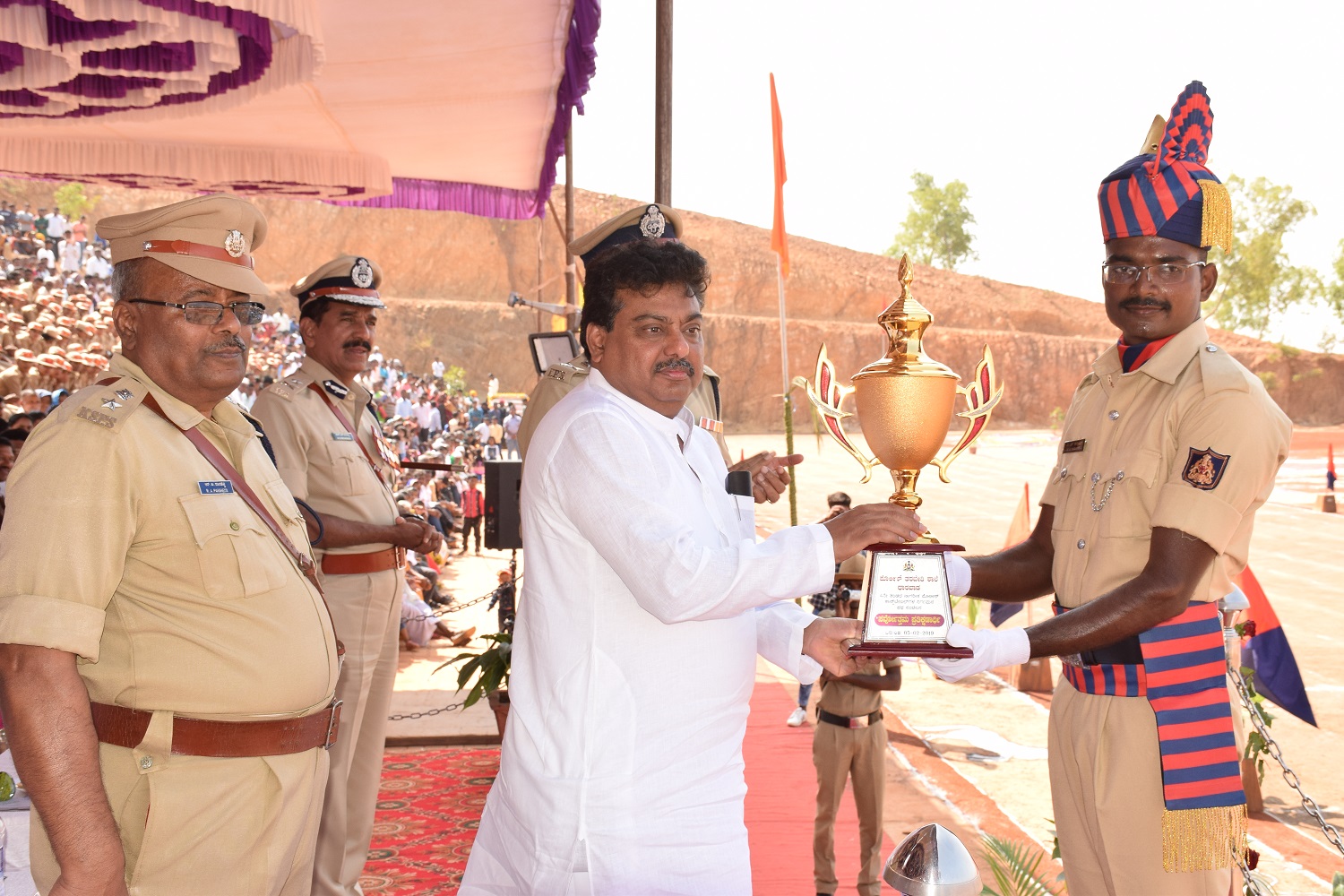 ಔರಾದ್ಕರ್ ಸಮಿತಿ ಶಿಫಾರಸ್ಸು ಜಾರಿಗೆ ಸರಕಾರ ಬದ್ಧ: ಎಂ.ಬಿ.ಪಾಟೀಲ್