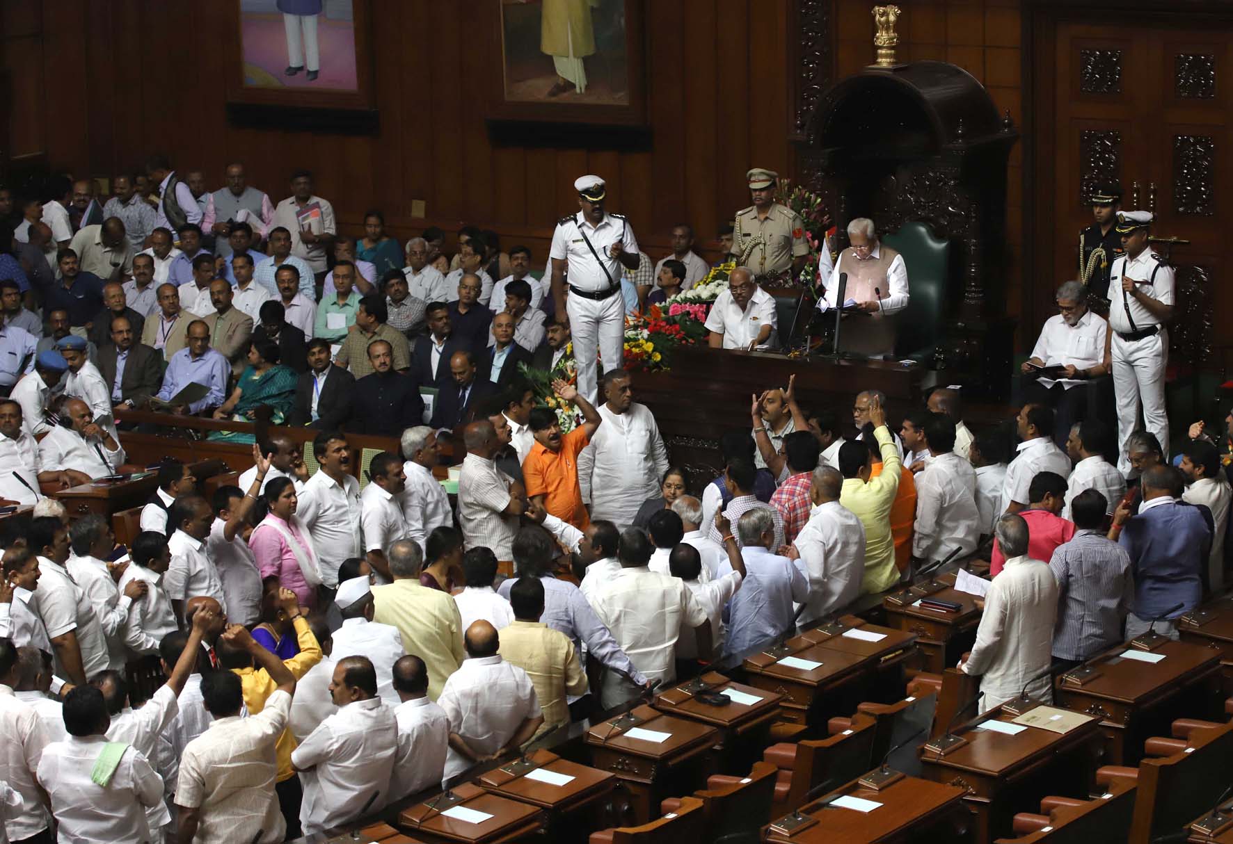 53 ಸಾವಿರ ಕೋಟಿ ರೂ.ವೆಚ್ಚದಲ್ಲಿ ಜಲಧಾರೆ ಯೋಜನೆ: ರಾಜ್ಯಪಾಲ ವಜುಭಾಯಿ ವಾಲಾ