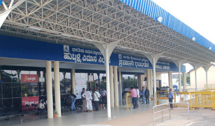 ನನ್ನ ಪ್ರೇಯಸಿಗೆ ಫೋನ್ ಕೊಡಿ: ಭಗ್ನಪ್ರೇಮಿಯ ಕರೆಯಿಂದ ಹುಬ್ಬಳ್ಳಿ ವಿಮಾನ ನಿಲ್ದಾಣ ಅಧಿಕಾರಿಗಳಿಗೆ ತಲೆನೋವು !