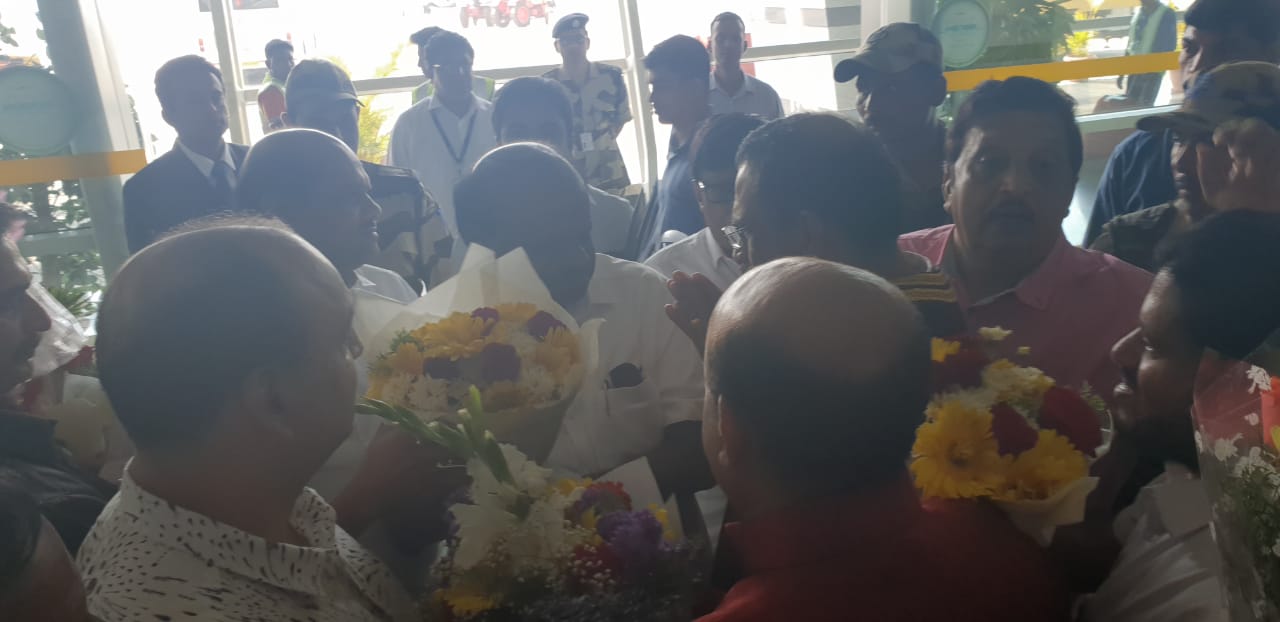 ಮಂಗಳೂರಿಗೆ ಆಗಮಿಸಿದ ಮುಖ್ಯಮಂತ್ರಿ ಕುಮಾರಸ್ವಾಮಿ