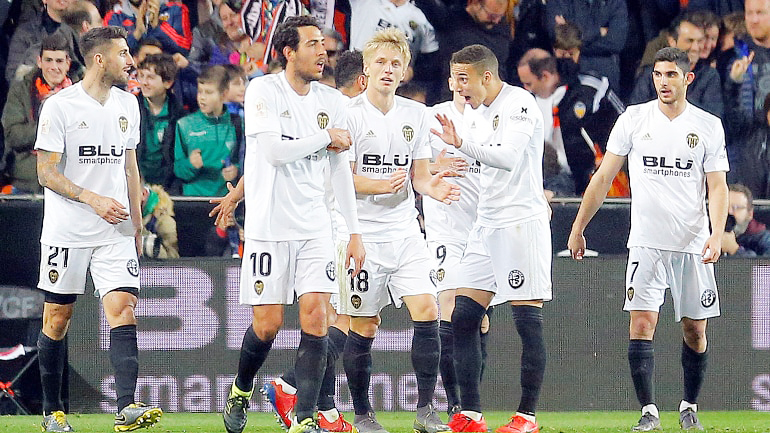 ವೆಲೆನ್ಸಿಯಾ ಫೈನಲ್‌ಗೆ: ಬಾರ್ಸಿಲೋನ ಎದುರಾಳಿ