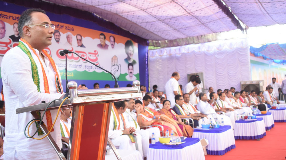 ಪ್ರಧಾನಿ ಮೋದಿ ಮಹಾನ್ ಸುಳ್ಳುಗಾರ ಎಂಬುದನ್ನು ಸಾಬೀತು ಪಡಿಸಿದ್ದಾರೆ: ದಿನೇಶ್ ಗುಂಡೂರಾವ್