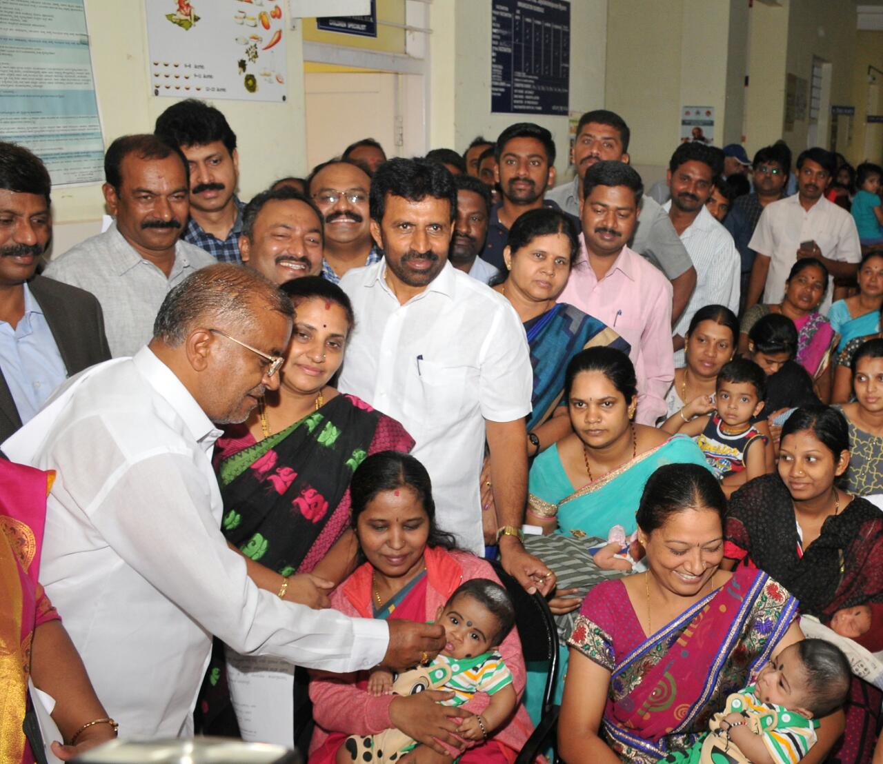 ಮೈಸೂರು: ಪಲ್ಸ್ ಪೋಲಿಯೋಗೆ ಸಚಿವ ಜಿ.ಟಿ ದೇವೇಗೌಡ ಚಾಲನೆ