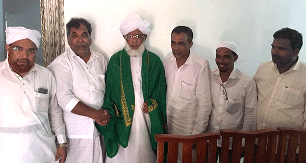 ಶೈಖುನಾ ಯು.ಎಂ ಉಸ್ತಾದರಿಗೆ ಸನ್ಮಾನ