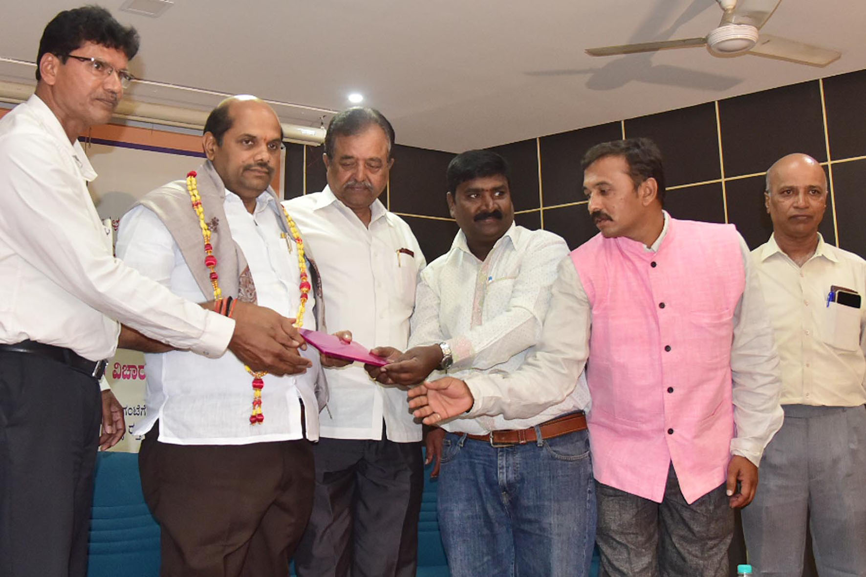 ಸಹಕಾರ ಸಂಘದಿಂದ ಇನ್ನಷ್ಟು ಪತ್ರಕರ್ತರಿಗೆ ಸಹಾಯವಾಗಲಿ: ಸಚಿವ ಬಂಡೆಪ್ಪ ಕಾಶೆಂಪೂರ್