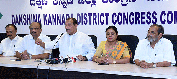 ನೀತಿ ಸಂಹಿತೆ ಹೆಸರಿನಲ್ಲಿ ಅಧಿಕಾರಿಗಳ ದರ್ಬಾರ್‌ಗೆ ಐವನ್ ಡಿಸೋಜ ಆಕ್ರೋಶ