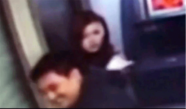 ಮಹಿಳೆಯ ಬ್ಯಾಂಕ್ ಬ್ಯಾಲೆನ್ಸ್ ನೋಡಿ ದೋಚಿದ ಹಣ ವಾಪಸ್ ನೀಡಿದ ಕಳ್ಳ !