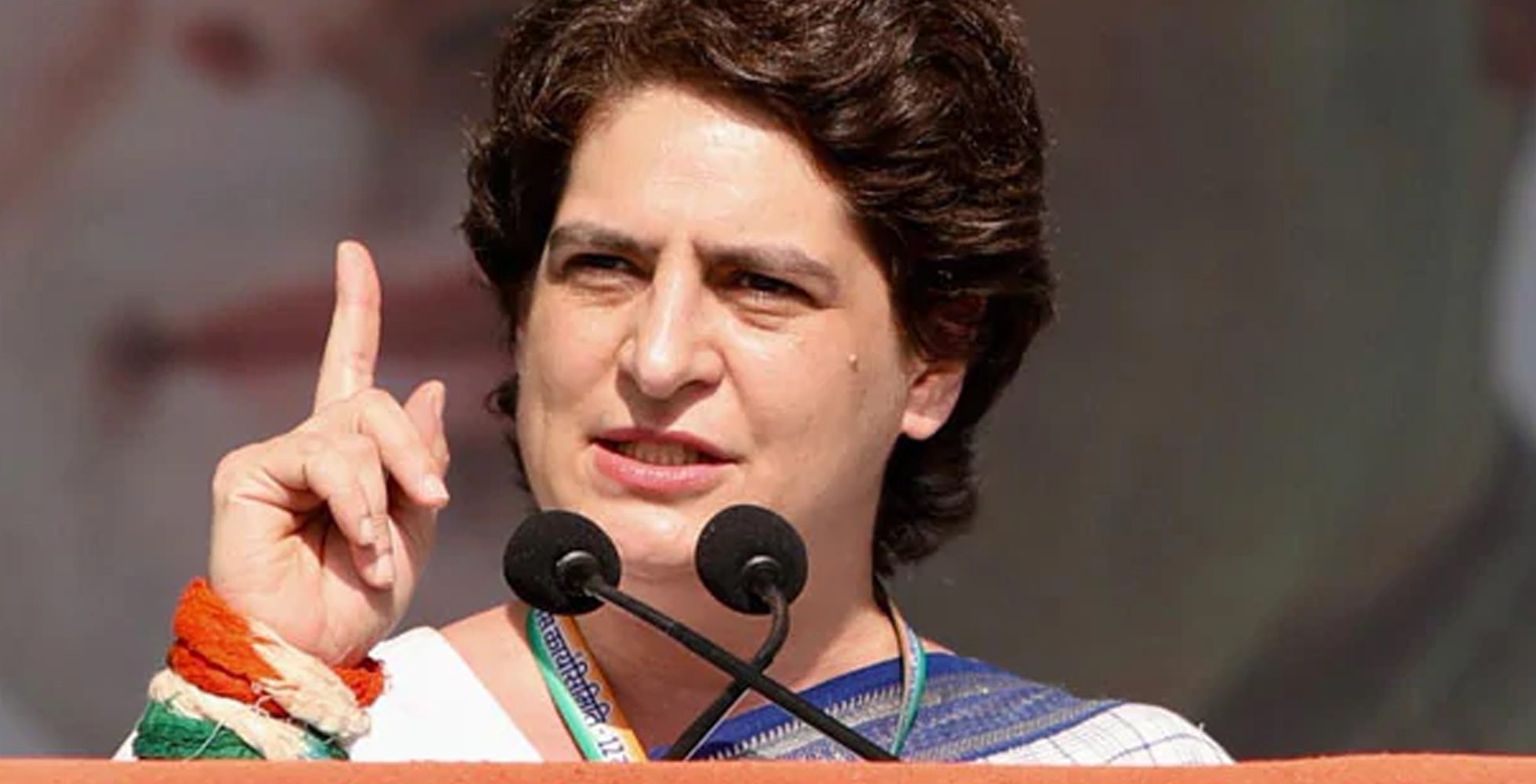 ಜನರು ಮೂರ್ಖರು ಎಂದು ಭಾವಿಸುವುದನ್ನು ಪ್ರಧಾನಿ ನಿಲ್ಲಿಸಲಿ: ಪ್ರಿಯಾಂಕಾ ಗಾಂಧಿ