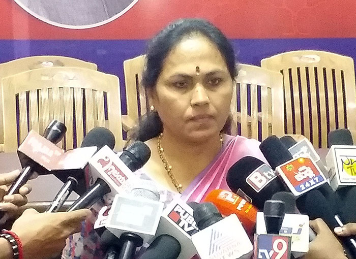 ‘ಶುಭ ಶುಕ್ರವಾರ’ದ ನಾಮಪತ್ರ: ಶೋಭಾ ಕರಂದ್ಲಾಜೆ