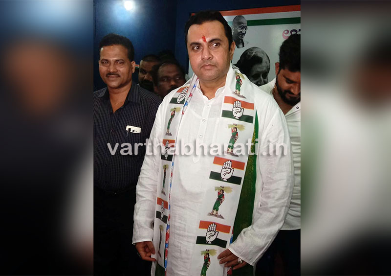 ಗಮನ ಸೆಳೆದ ಉಡುಪಿ-ಚಿಕ್ಕಮಗಳೂರು ಕ್ಷೇತ್ರದ ಜೆಡಿಎಸ್ ಅಭ್ಯರ್ಥಿ ಪ್ರಮೋದ್ ರ ‘ಮೈತ್ರಿ ಶಾಲು’!