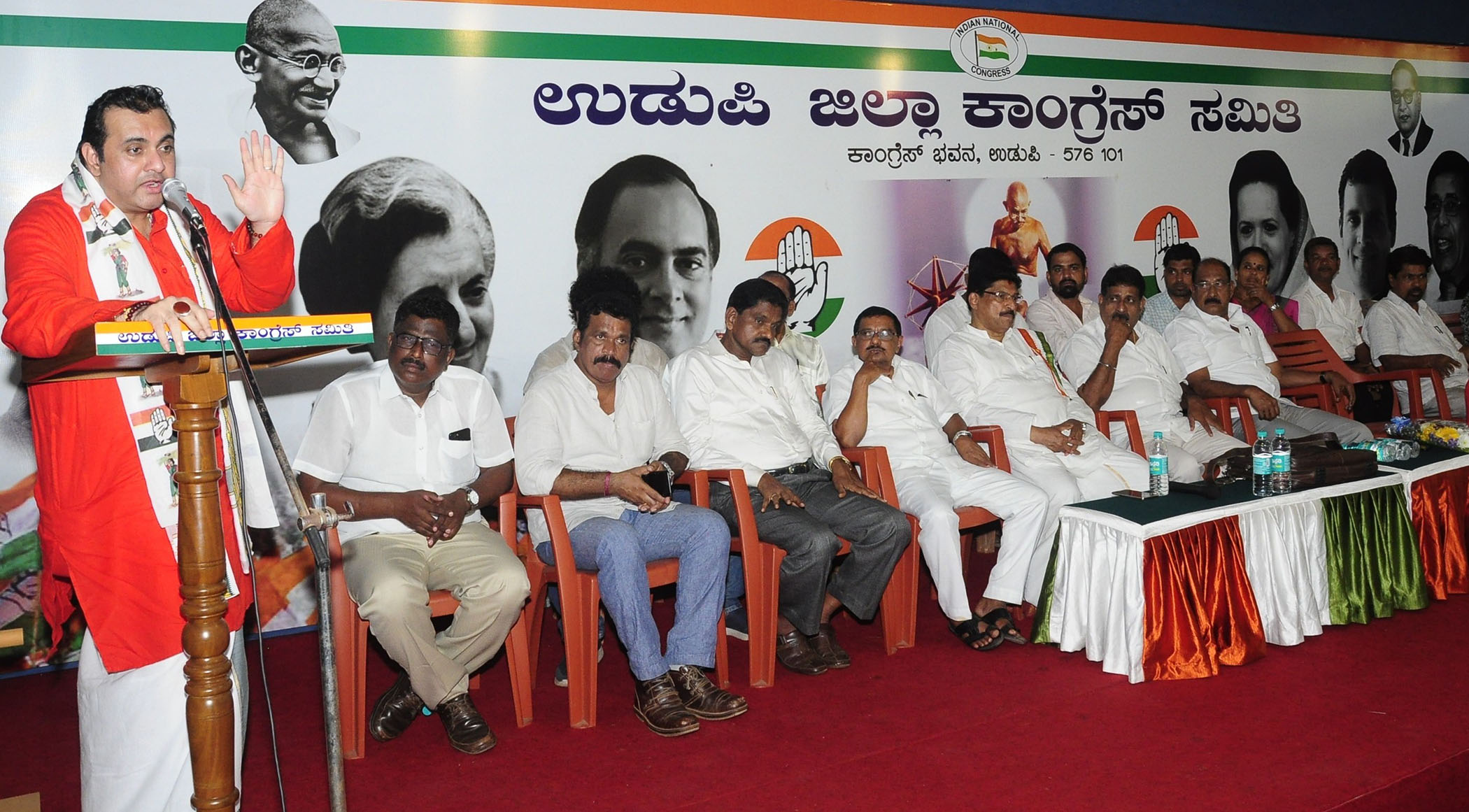 ‘ಪ್ರಮೋದ್ ಎಂಬ ಪ್ರೊಡಕ್ಟ್ ಬಗ್ಗೆ ಮಾರ್ಕೆಟಿಂಗ್ ಮಾಡಿ’: ಕಾರ್ಯಕರ್ತರಿಗೆ ಮೈತ್ರಿ ಅಭ್ಯರ್ಥಿ ಕರೆ