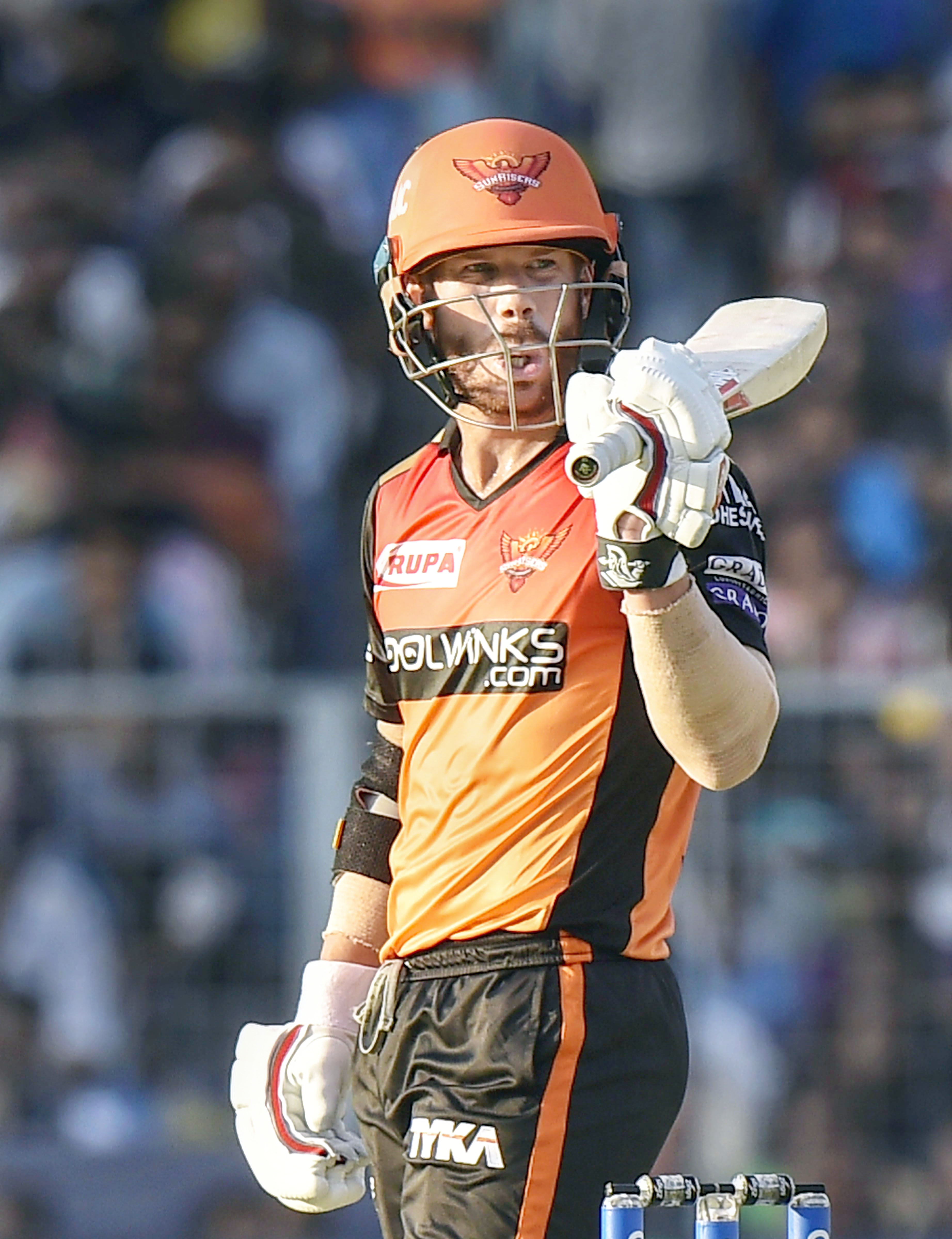 ಪುನರಾಗಮನ ಪಂದ್ಯದಲ್ಲಿ ವಾರ್ನರ್ ಮಿಂಚಿನ ಅರ್ಧಶತಕ