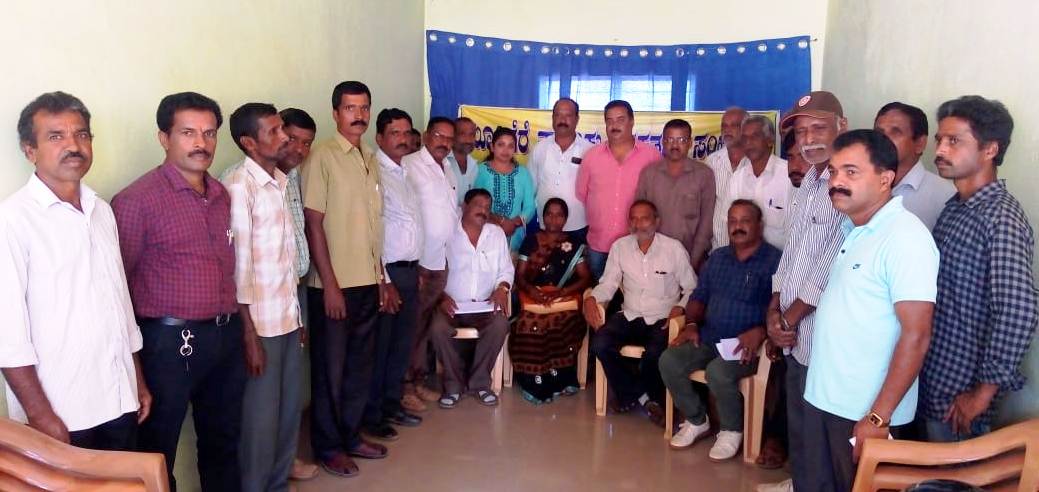 ಮೂಡಿಗೆರೆ: ಅತಿವೃಷ್ಟಿ ನಷ್ಟ ಪರಿಹಾರ ನೀಡದಿದ್ದರೆ ಚುನಾವಣೆ ಬಹಿಷ್ಕಾರ- ವಿವಿಧ ಪಕ್ಷಗಳ ಮುಖಂಡರ ಎಚ್ಚರಿಕೆ