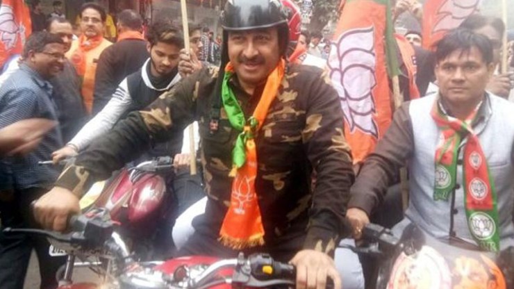 ಸೈನಿಕನ ವೇಷದಲ್ಲಿ ಚುನಾವಣಾ ಪ್ರಚಾರ ನಡೆಸಿದ ಬಿಜೆಪಿ ಸಂಸದ !