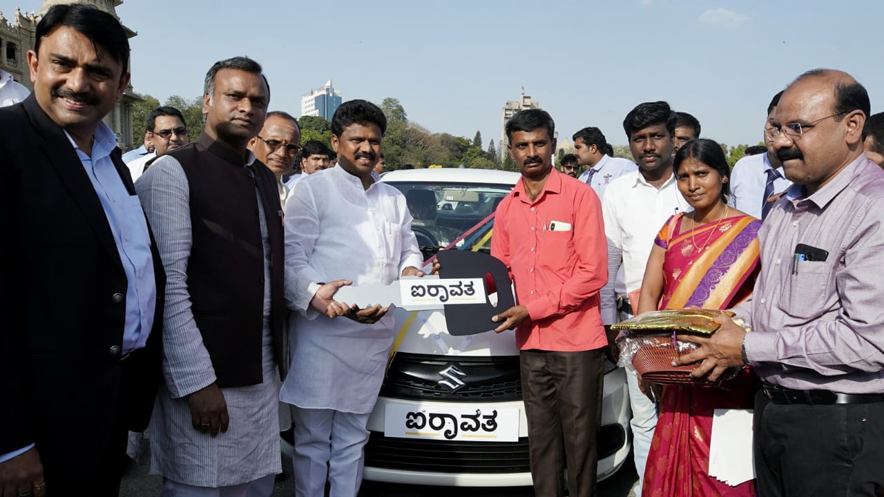 ಟ್ಯಾಕ್ಸಿ ಚಾಲಕರು ಬೆಂಗಳೂರಿನ ಸಾಂಸ್ಕೃತಿಕ ರಾಯಭಾರಿಗಳು: ಸಚಿವ ಪ್ರಿಯಾಂಕ್ ಖರ್ಗೆ