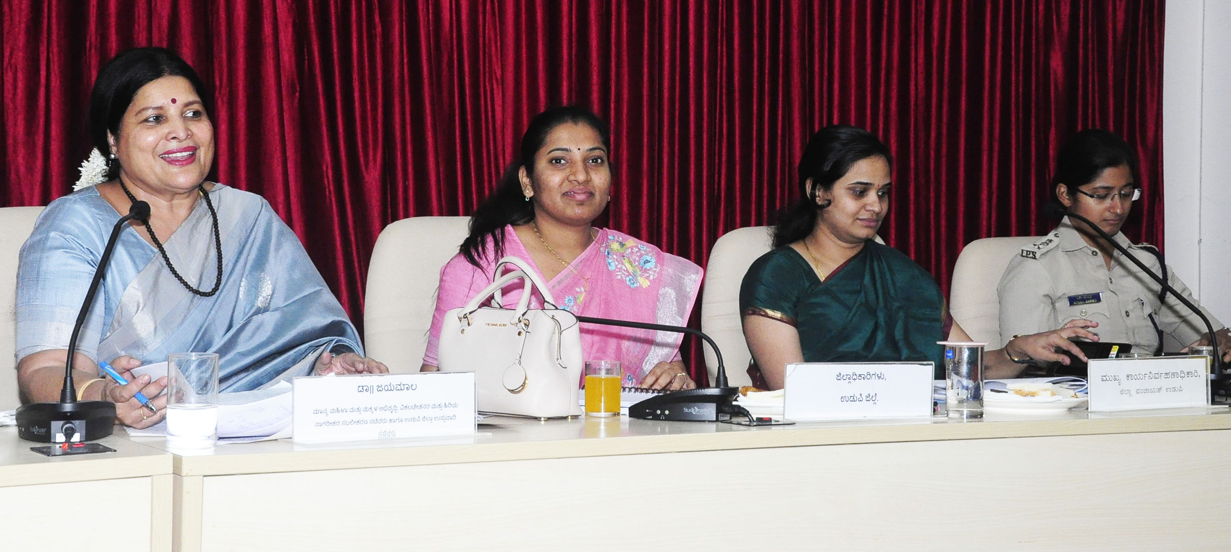 ​ಬಾಕಿ ಕಾಮಗಾರಿಗಳನ್ನು ತ್ವರಿತವಾಗಿ ಮುಗಿಸಿ: ಡಾ.ಜಯಮಾಲ