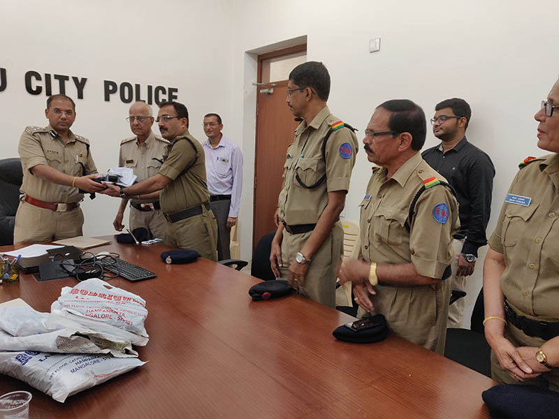 ಟಿಂಟ್ ಫಿಲಂ ವಿರುದ್ಧ ಕಾರ್ಯಾಚರಣೆ: 2500 ವಾಹಗಳ ವಿರುದ್ಧ ಪ್ರಕರಣ ದಾಖಲು