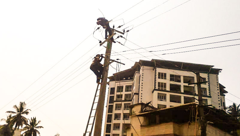 ಪ್ರವಹಿಸಿದ ವಿದ್ಯುತ್: ಪವರ್‌ಮ್ಯಾನ್ ಗಂಭೀರ ಗಾಯ