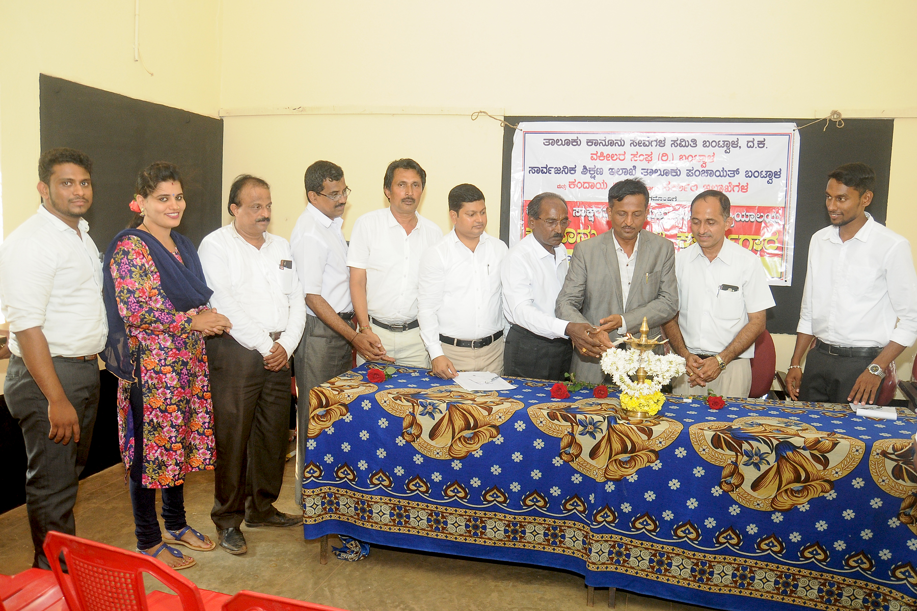 ಕಾನೂನು ಸಾಕ್ಷರಥಾ ಮತ್ತು ಸಂಚಾರಿ ನ್ಯಾಯಾಲಯದ ಕಾನೂನು ಮಾಹಿತಿ ಶಿಬಿರ