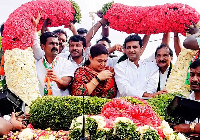 ಮೈತ್ರಿ ಅಭ್ಯರ್ಥಿ ರಿಝ್ವಾನ್ ಅರ್ಶದ್ ಪರ ನಟಿ ಖುಷ್ಬು ಮತಯಾಚನೆ